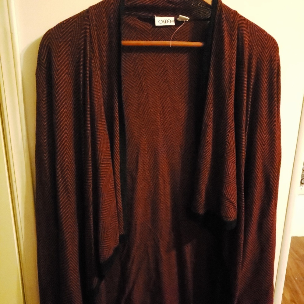 Flowy red and black cardigan